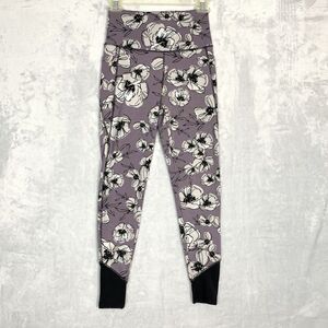 Kay Unger  Leggings Womens Small Purple Floral Yoga Side Pockets Stretch